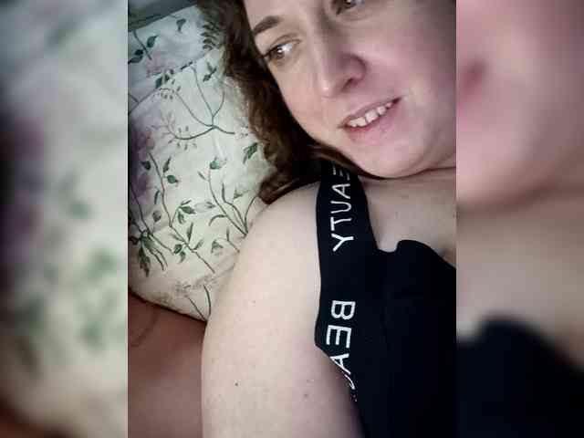 Your_favorite_couple webcam