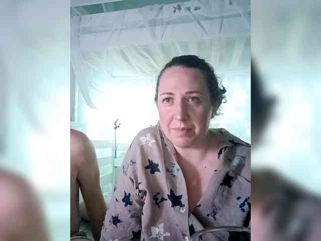 Your_favorite_couple webcam