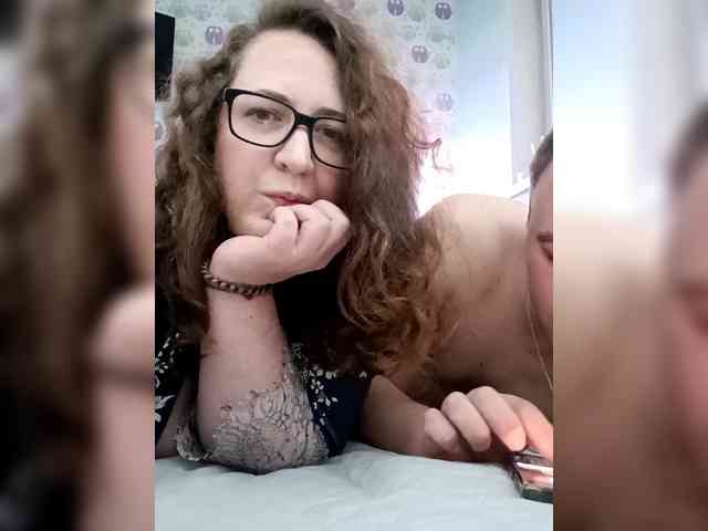 Your_favorite_couple webcam