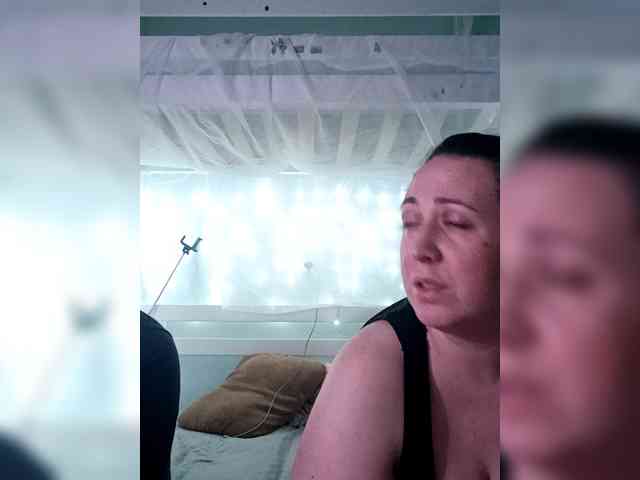 Your_favorite_couple webcam