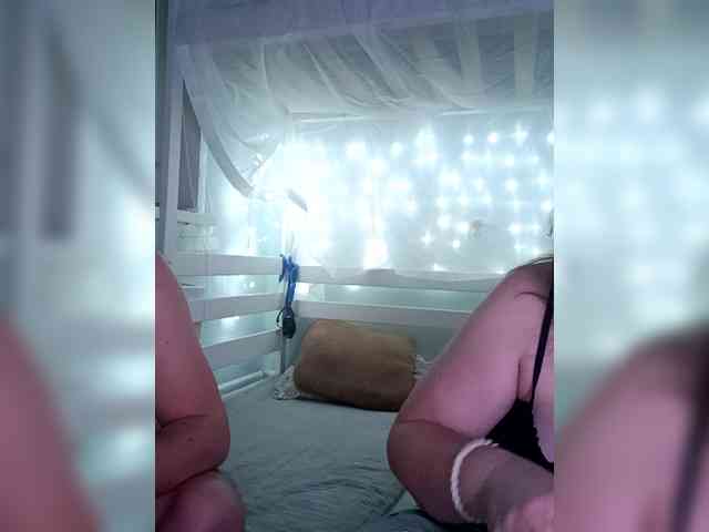 Your_favorite_couple webcam