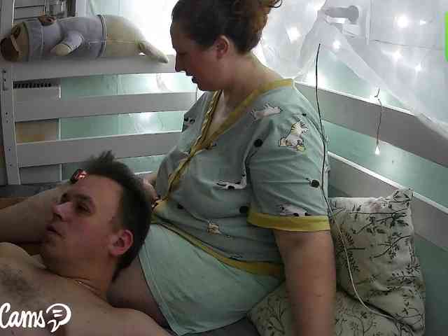 Your_favorite_couple webcam