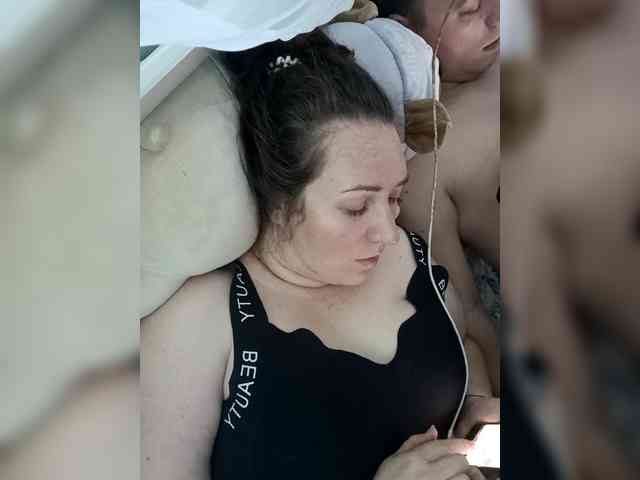 Your_favorite_couple webcam