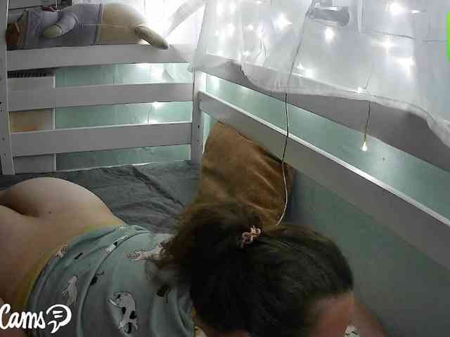 Your_favorite_couple webcam