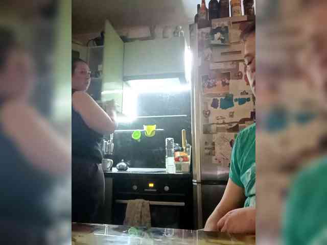 Your_favorite_couple webcam