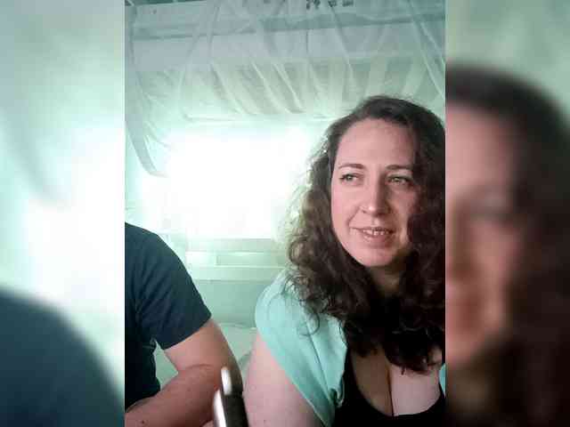 Your_favorite_couple webcam