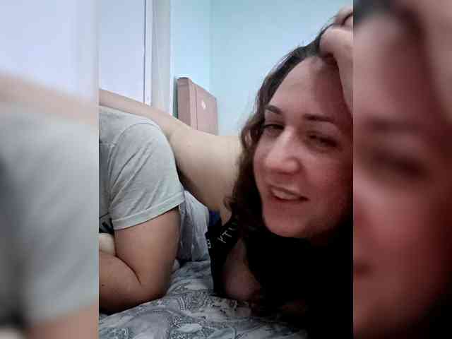 Your_favorite_couple webcam