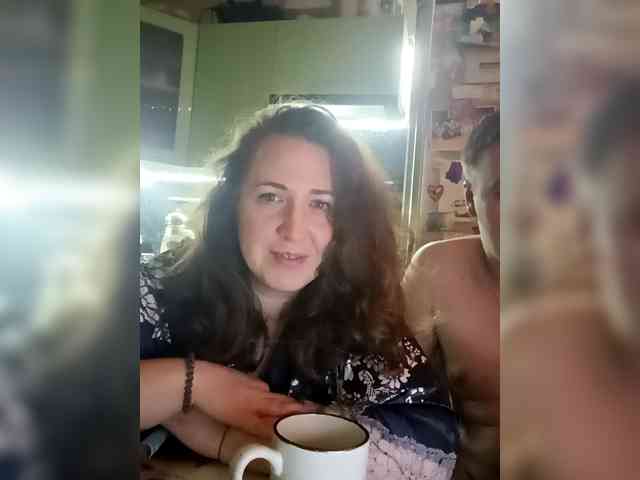 Your_favorite_couple webcam