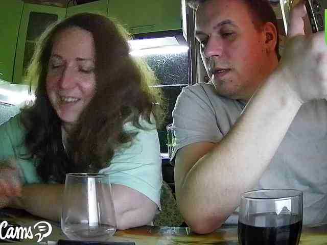 Your_favorite_couple webcam