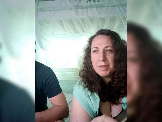 Your_favorite_couple webcam