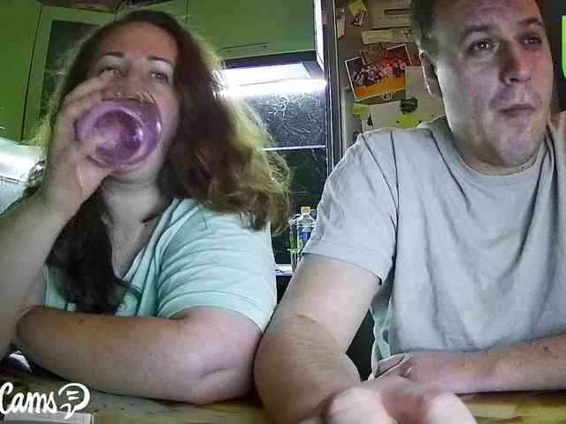 Your_favorite_couple webcam