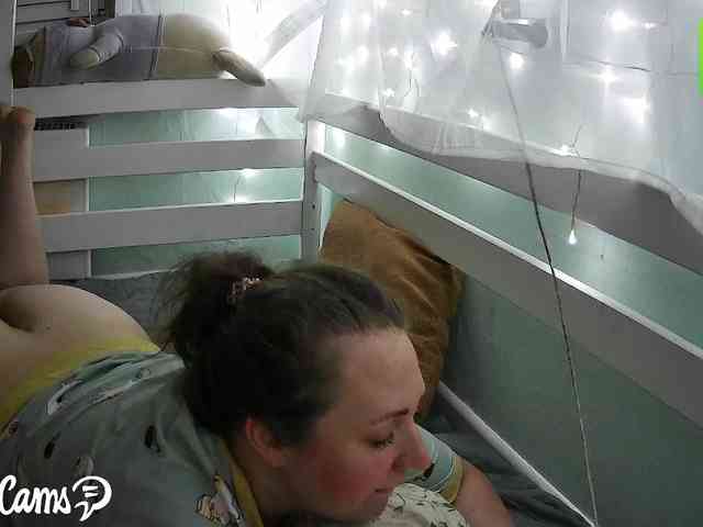 Your_favorite_couple webcam