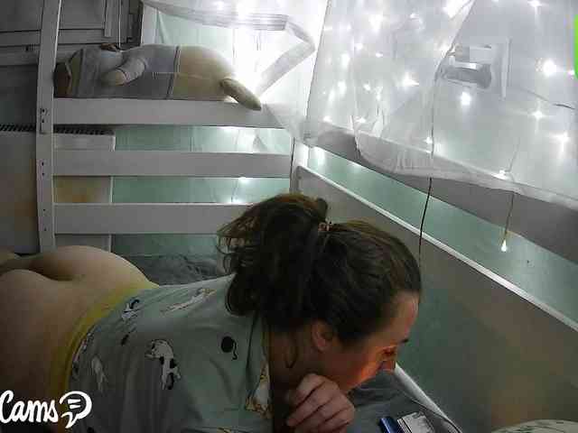 Your_favorite_couple webcam