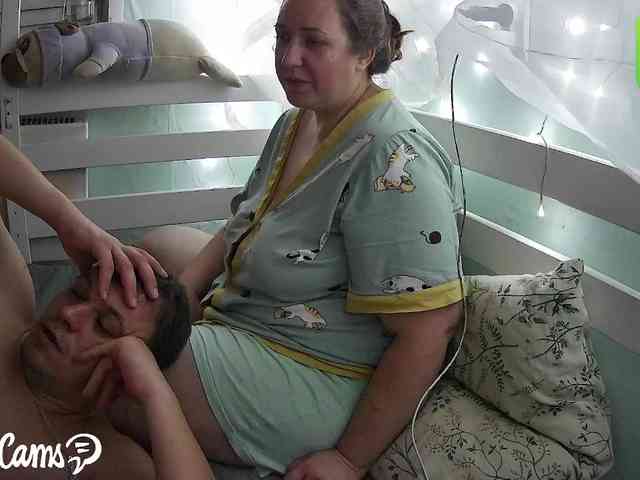 Your_favorite_couple webcam