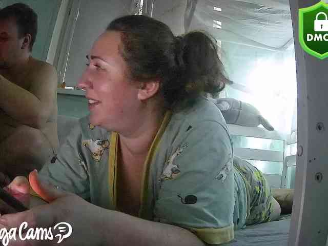 Your_favorite_couple webcam