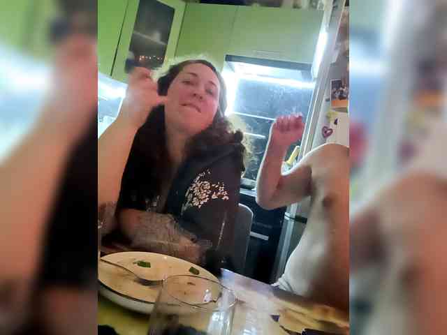 Your_favorite_couple webcam