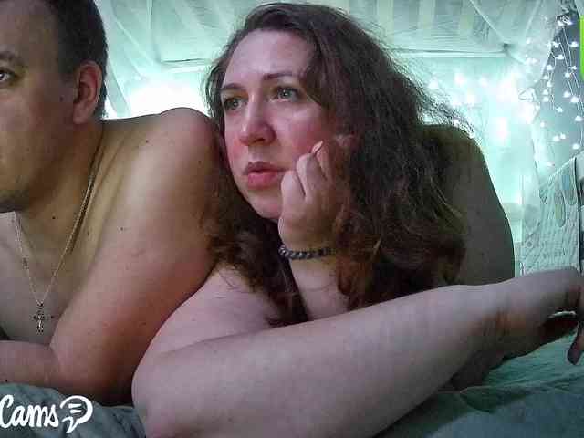 Your_favorite_couple webcam