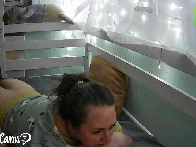 Your_favorite_couple webcam