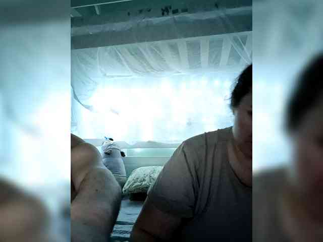 Your_favorite_couple webcam