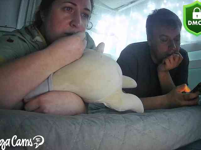 Your_favorite_couple webcam