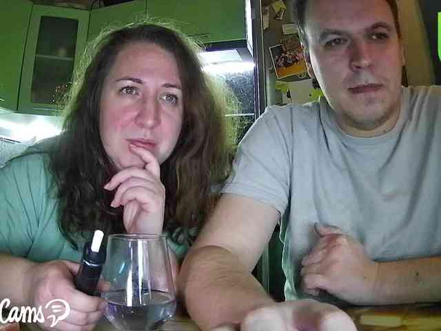 Your_favorite_couple webcam