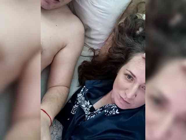 Your_favorite_couple webcam