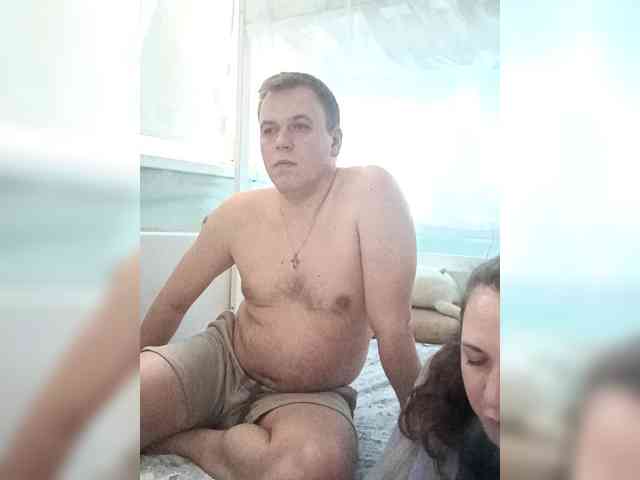 Your_favorite_couple webcam