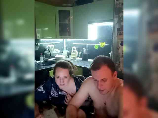 Your_favorite_couple webcam