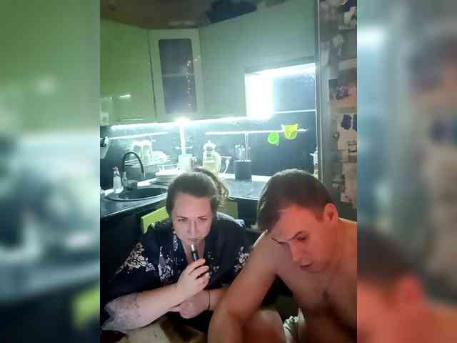 Your_favorite_couple webcam