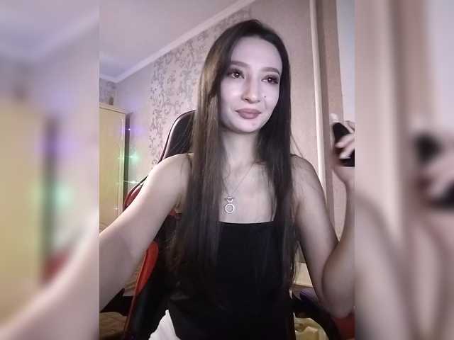 LenaMeyer's BongaCams show and profile