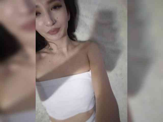 LenaMeyer Live Webcam on BongaCams