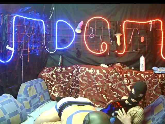 Gospozha-I-Doberman webcam