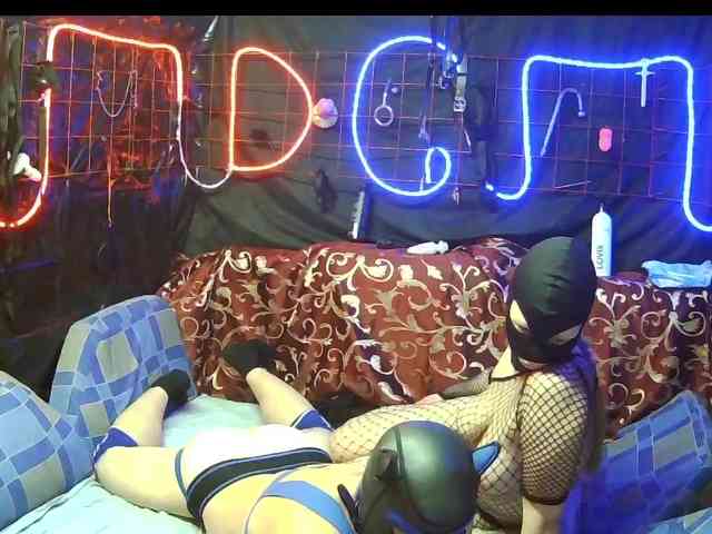 Gospozha-I-Doberman webcam