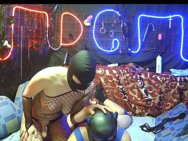 Gospozha-I-Doberman webcam