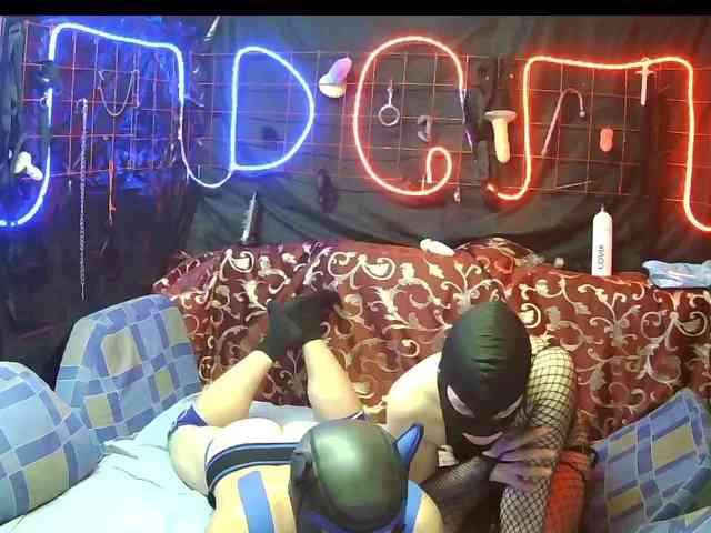 Gospozha-I-Doberman webcam