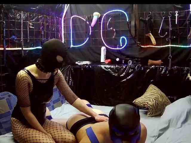 Gospozha-I-Doberman webcam