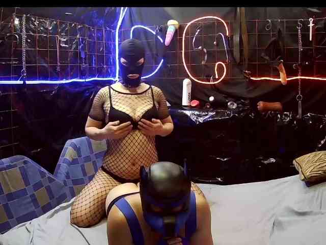 Gospozha-I-Doberman webcam