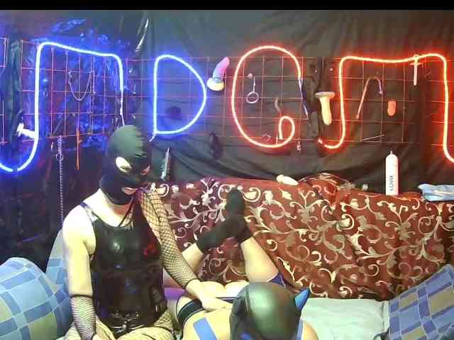 Gospozha-I-Doberman webcam