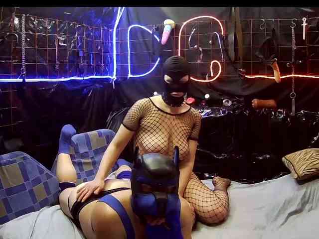 Gospozha-I-Doberman webcam