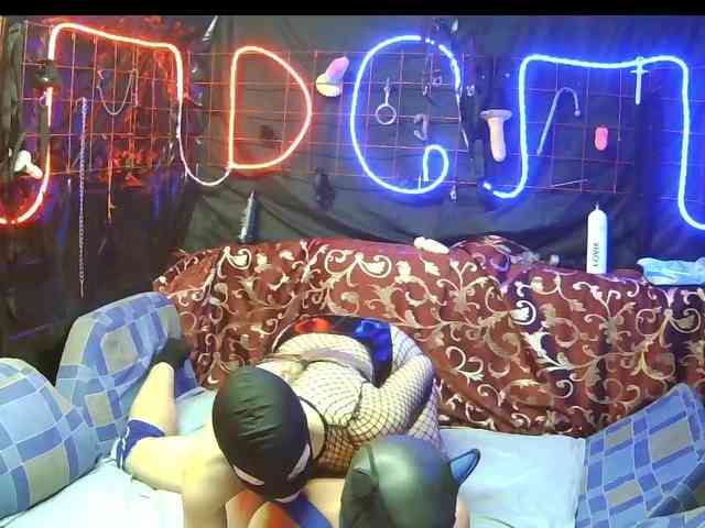 Gospozha-I-Doberman webcam