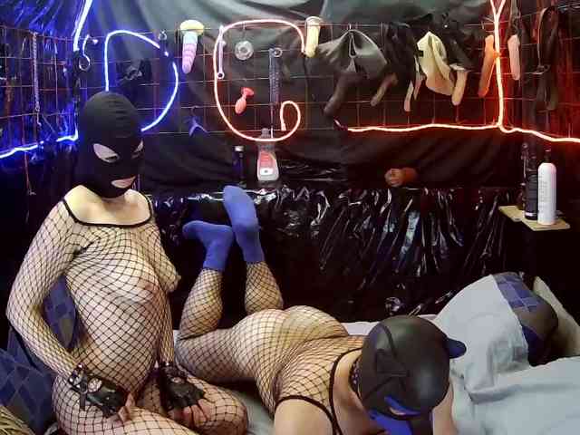 Gospozha-I-Doberman webcam