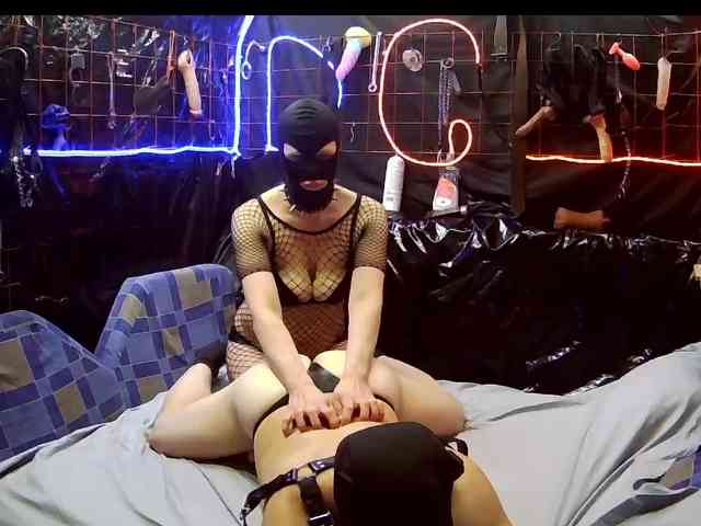 Gospozha-I-Doberman webcam