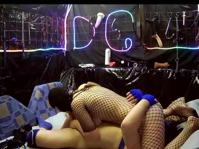 Gospozha-I-Doberman webcam