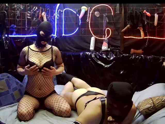 Gospozha-I-Doberman webcam