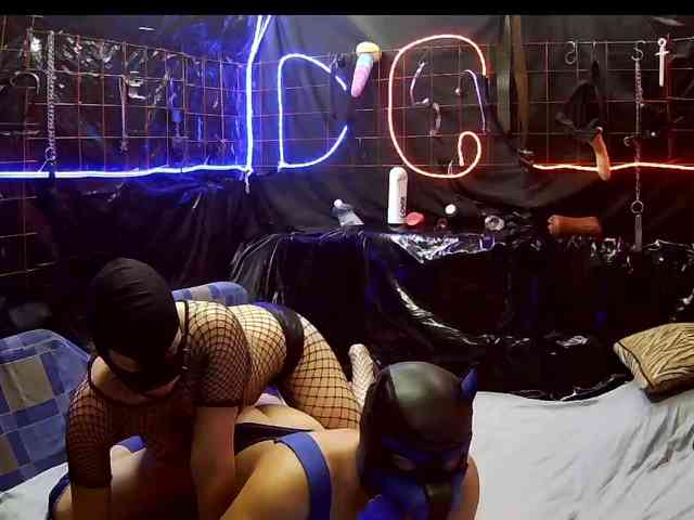 Gospozha-I-Doberman webcam