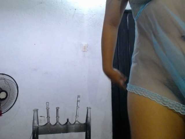 sexy-mom-latina preview