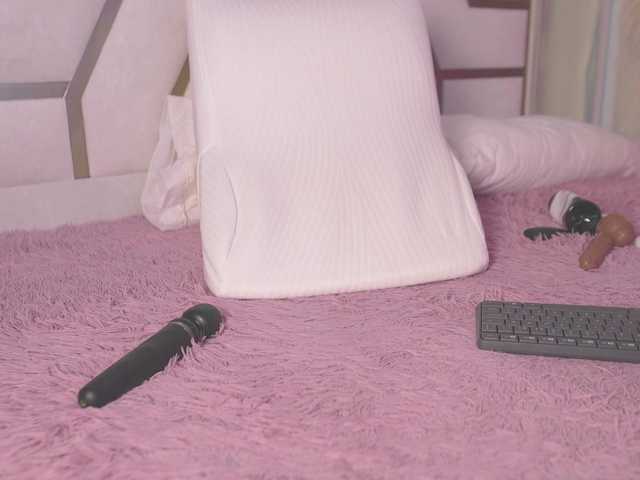 SarahGrey's BongaCams show and profile