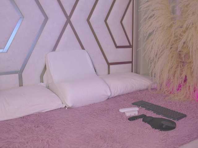 SarahGrey's BongaCams show and profile