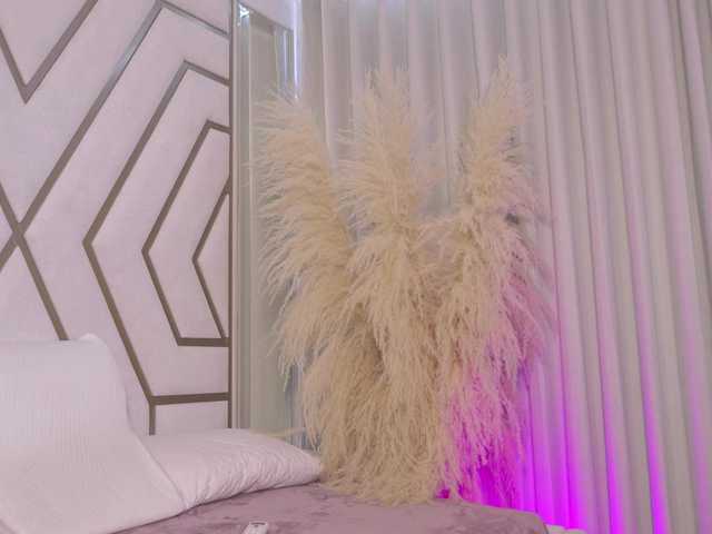 SarahGrey's BongaCams show and profile