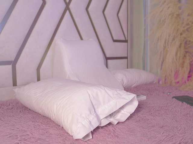 SarahGrey's BongaCams show and profile